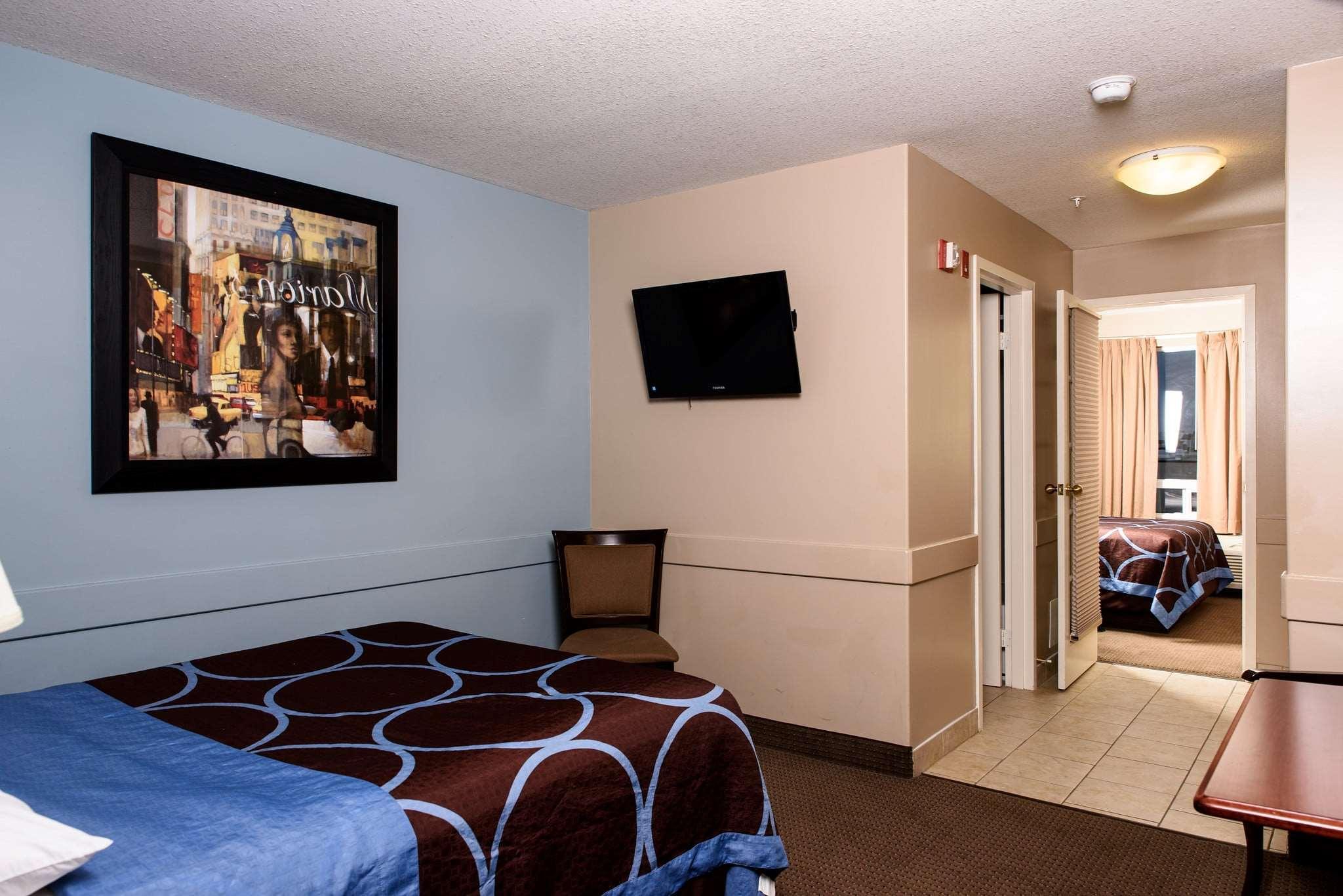 Super 8 By Wyndham Edmonton South Hotell Exteriör bild